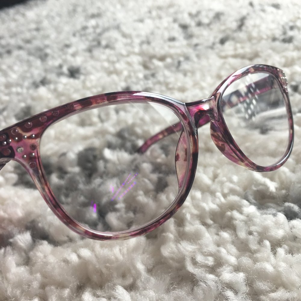 Sydney Love Rose Tortoise Readers +1.50